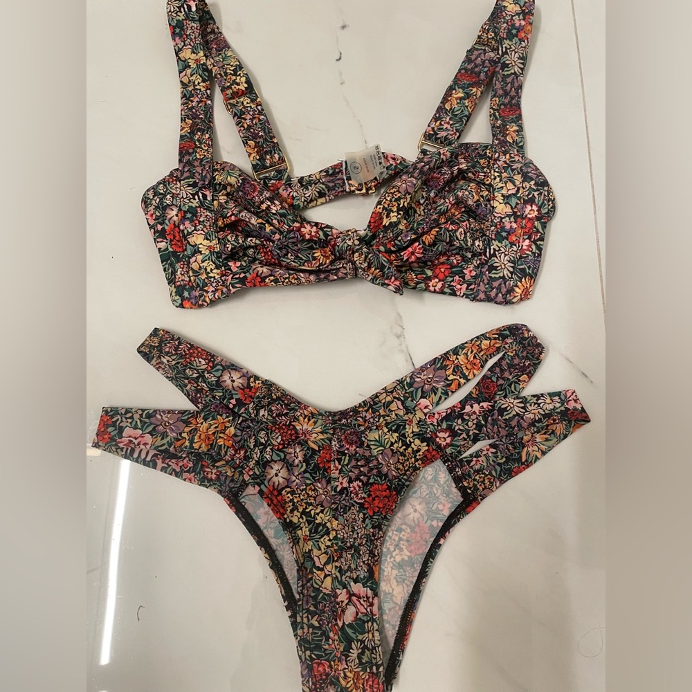 Montce mara flora euro bikini bottom ruched top-adjustable strap SMALL